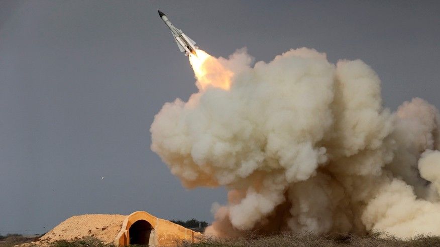 Iran holds military exercise in defiance of US sanctions