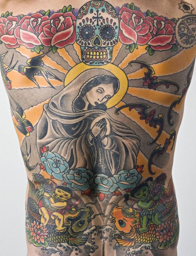 The man who sold his back to an art dealer