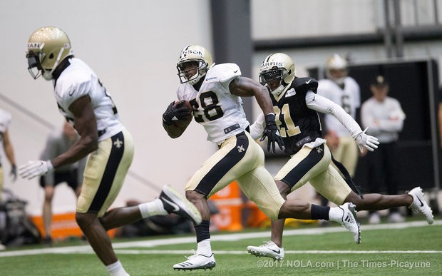 Adrian Peterson experimenting with a (mostly) vegan diet