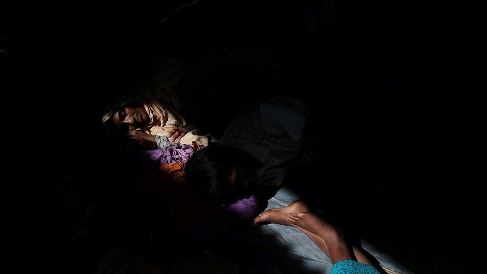 Week in pictures: 18-24 November 2017