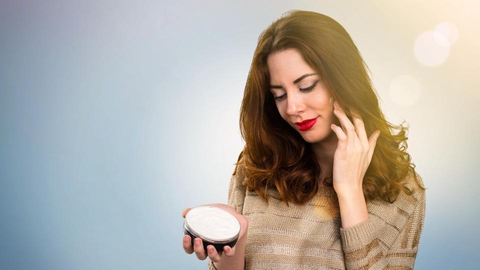 How coconut oil can do wonders for your skin and diet