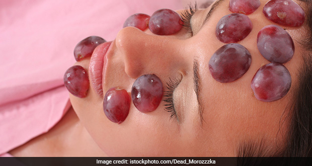 3 Grape Face Masks For Wrinkle-Free Skin