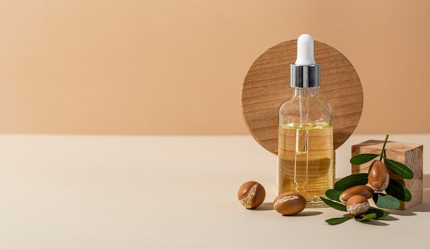 Nourish and Fade: Harnessing the Power of Jojoba Oil for Stretch Mark Reduction